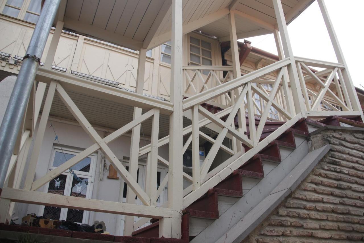 Apartamento M & L Old Tiflis Exterior foto