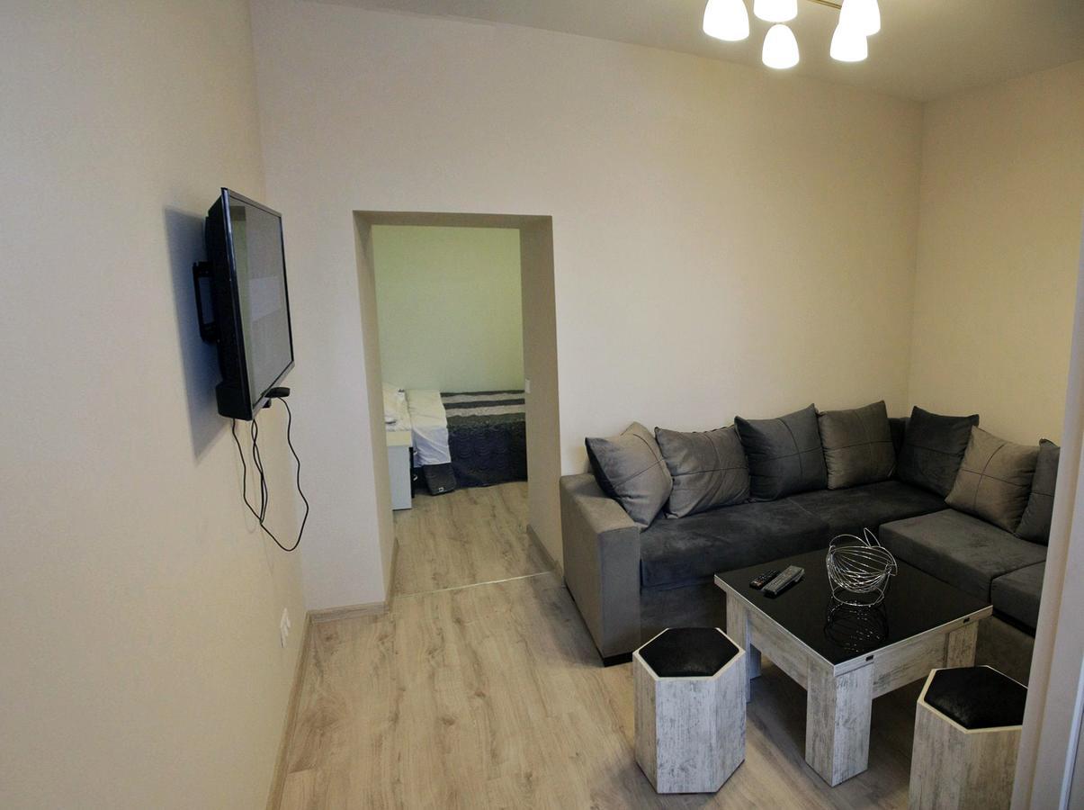 Apartamento M & L Old Tiflis Exterior foto